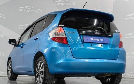 Honda Fit III, 2010 год, 750 000 рублей, 25 фотография