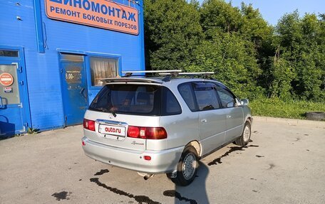 Toyota Ipsum II, 1999 год, 400 000 рублей, 2 фотография