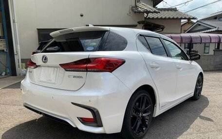 Lexus CT I рестайлинг, 2017 год, 1 629 000 рублей, 10 фотография
