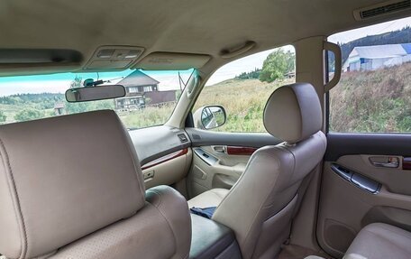 Toyota Land Cruiser Prado 120 рестайлинг, 2003 год, 1 350 000 рублей, 11 фотография