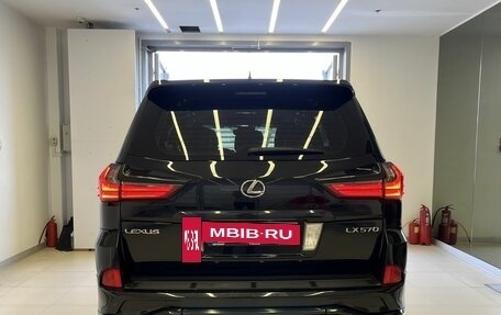 Lexus LX III, 2017 год, 7 900 000 рублей, 6 фотография