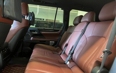 Lexus LX III, 2017 год, 7 900 000 рублей, 17 фотография