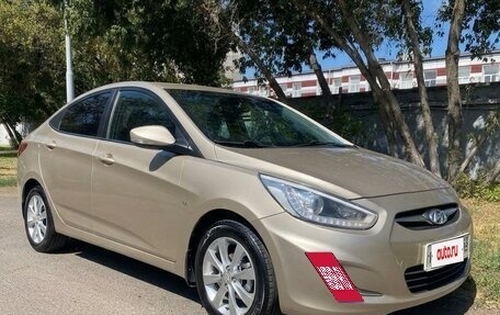 Hyundai Solaris II рестайлинг, 2014 год, 750 000 рублей, 2 фотография