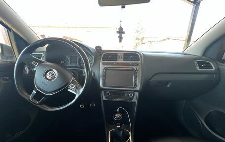 Volkswagen Polo VI (EU Market), 2016 год, 1 060 000 рублей, 14 фотография