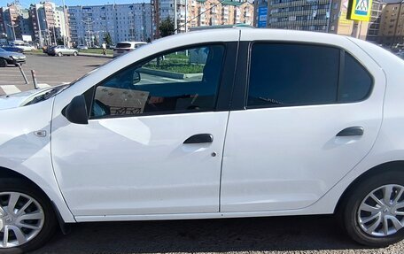Renault Logan II, 2020 год, 850 000 рублей, 2 фотография