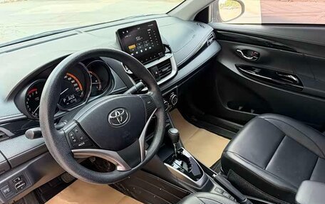 Toyota Yaris XP150 рестайлинг, 2022 год, 1 508 000 рублей, 6 фотография