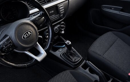 KIA Rio IV, 2018 год, 1 420 000 рублей, 3 фотография