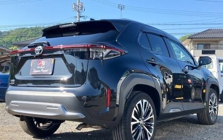 Toyota Yaris Cross, 2023 год, 1 680 000 рублей, 3 фотография