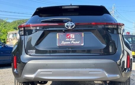 Toyota Yaris Cross, 2023 год, 1 680 000 рублей, 4 фотография