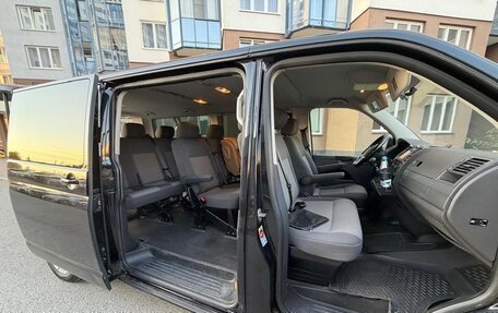 Volkswagen Caravelle T5, 2013 год, 2 050 000 рублей, 6 фотография