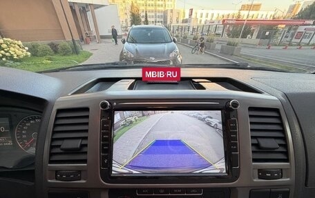 Volkswagen Caravelle T5, 2013 год, 2 050 000 рублей, 12 фотография