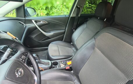 Opel Astra J, 2013 год, 640 000 рублей, 6 фотография