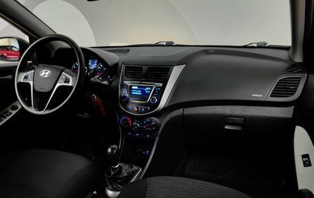 Hyundai Solaris II рестайлинг, 2016 год, 795 000 рублей, 13 фотография
