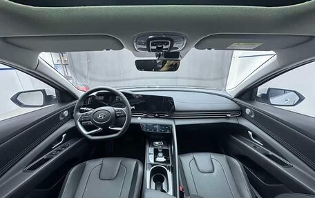 Hyundai Elantra, 2022 год, 1 145 000 рублей, 9 фотография