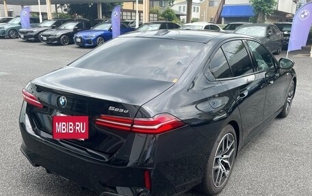 BMW 5 серия, 2024 год, 5 700 000 рублей, 2 фотография