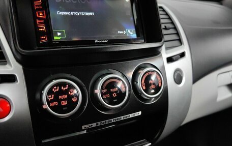 Mitsubishi Pajero Sport II рестайлинг, 2012 год, 1 098 000 рублей, 15 фотография