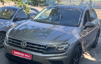 Volkswagen Tiguan II, 2018 год, 1 900 000 рублей, 1 фотография
