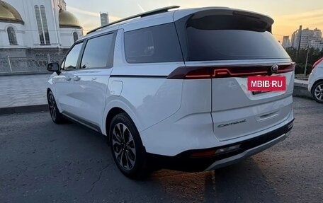 KIA Carnival, 2020 год, 3 700 000 рублей, 5 фотография