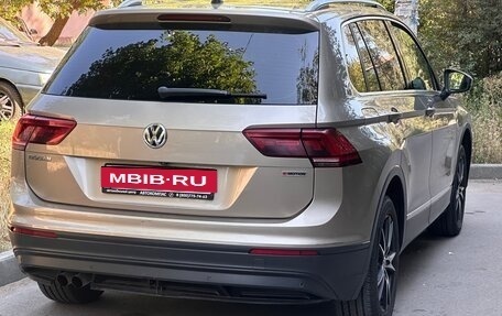 Volkswagen Tiguan II, 2018 год, 1 900 000 рублей, 4 фотография