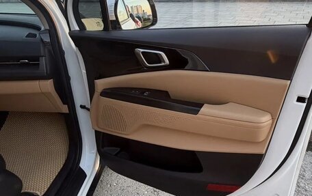 KIA Carnival, 2020 год, 3 700 000 рублей, 15 фотография