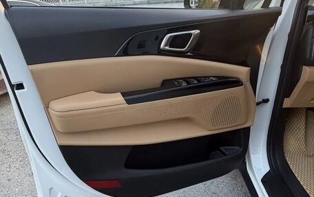 KIA Carnival, 2020 год, 3 700 000 рублей, 16 фотография