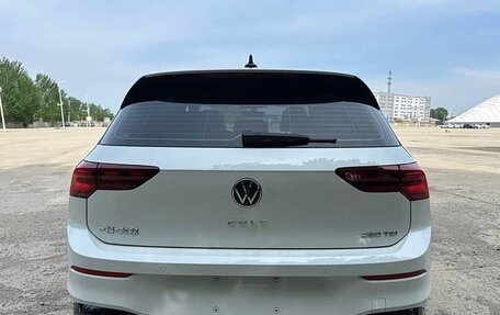 Volkswagen Golf VIII, 2023 год, 1 910 000 рублей, 5 фотография