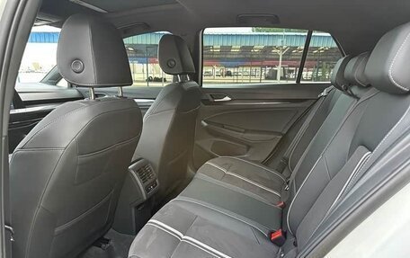 Volkswagen Golf VIII, 2023 год, 1 910 000 рублей, 17 фотография