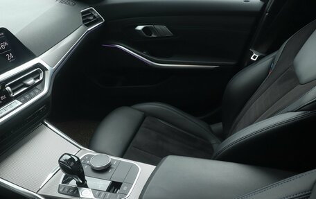 BMW 3 серия, 2020 год, 3 590 000 рублей, 15 фотография