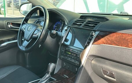 Toyota Camry, 2016 год, 2 070 000 рублей, 13 фотография