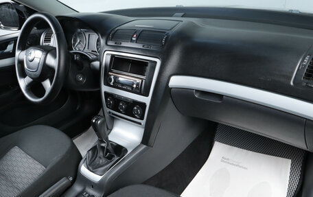 Skoda Octavia, 2010 год, 869 000 рублей, 11 фотография