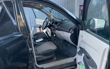 Mitsubishi L200 IV рестайлинг, 2013 год, 1 200 000 рублей, 8 фотография
