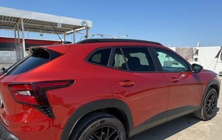 Chevrolet Trax, 2023 год, 2 200 000 рублей, 2 фотография