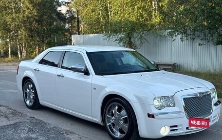 Chrysler 300C II, 2008 год, 1 000 000 рублей, 2 фотография