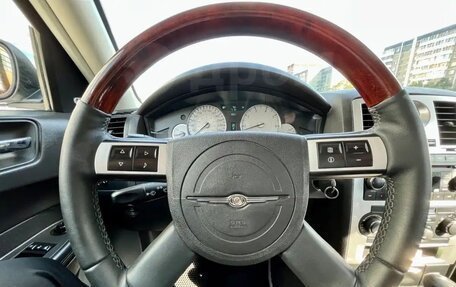 Chrysler 300C II, 2008 год, 1 000 000 рублей, 14 фотография