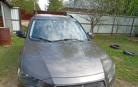 Mitsubishi Outlander III рестайлинг 3, 2011 год, 1 000 000 рублей, 4 фотография