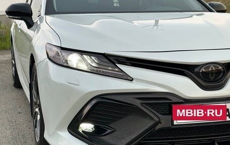 Toyota Camry, 2018 год, 2 999 900 рублей, 9 фотография