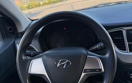 Hyundai Solaris II рестайлинг, 2019 год, 760 000 рублей, 11 фотография