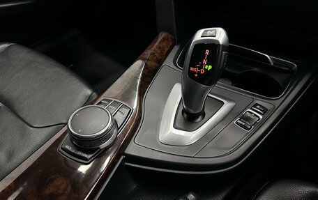 BMW 3 серия, 2017 год, 1 599 000 рублей, 21 фотография