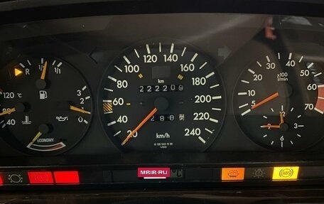 Mercedes-Benz S-Класс, 1981 год, 2 500 000 рублей, 12 фотография