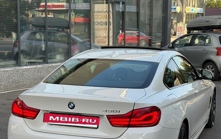 BMW 4 серия, 2018 год, 3 300 000 рублей, 15 фотография