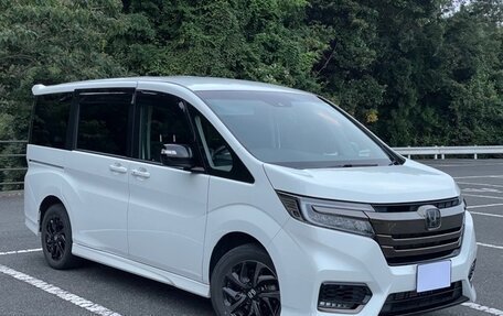 Honda Stepwgn IV, 2022 год, 1 950 000 рублей, 1 фотография