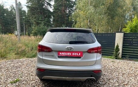 Hyundai Santa Fe III рестайлинг, 2013 год, 1 750 000 рублей, 2 фотография
