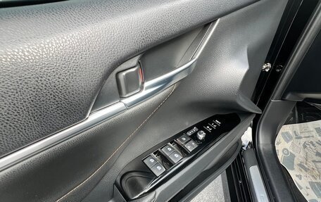 Toyota Camry, 2019 год, 3 050 000 рублей, 10 фотография