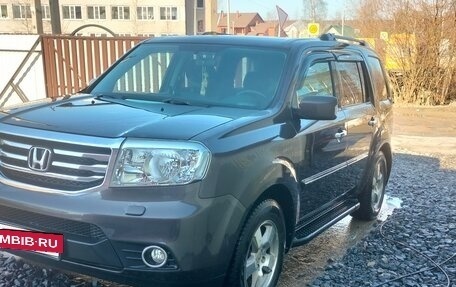 Honda Pilot III рестайлинг, 2014 год, 1 840 000 рублей, 2 фотография