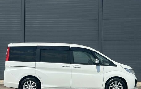 Honda Stepwgn IV, 2018 год, 1 720 000 рублей, 4 фотография