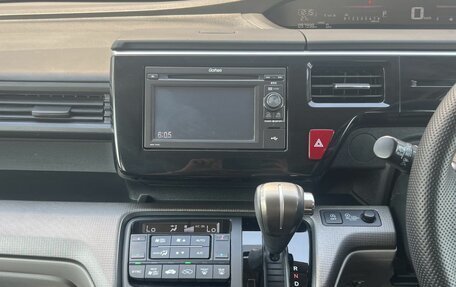 Honda Stepwgn IV, 2018 год, 1 720 000 рублей, 18 фотография
