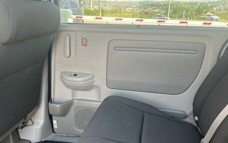 Honda Stepwgn IV, 2018 год, 1 720 000 рублей, 22 фотография