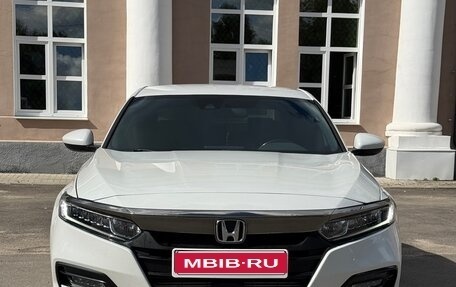 Honda Accord IX рестайлинг, 2018 год, 1 970 000 рублей, 1 фотография