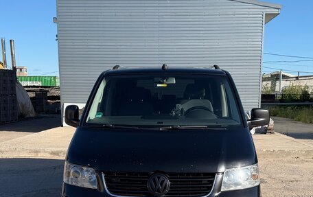 Volkswagen Multivan T5, 2004 год, 1 100 000 рублей, 2 фотография