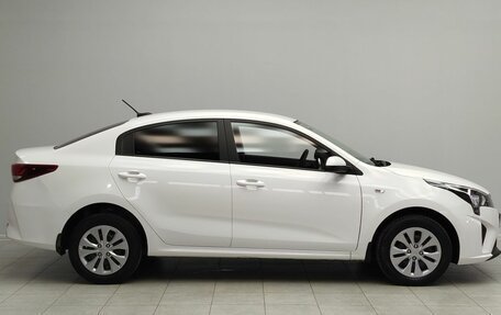 KIA Rio IV, 2021 год, 1 732 000 рублей, 4 фотография